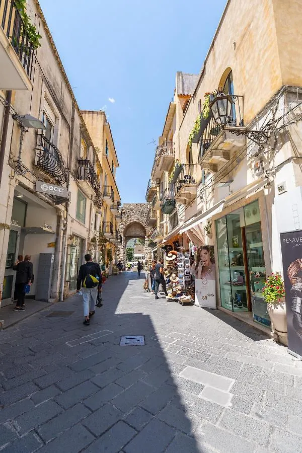 Guest house Lighthouse Apartment Taormina Italy