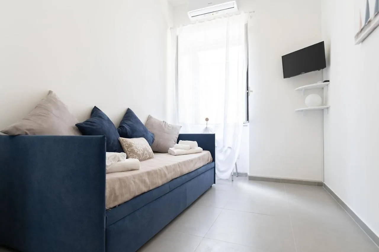 Lighthouse Apartment Taormina Guest house