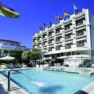 https://hotel-il-negresco.it-tuscanyhotel.com